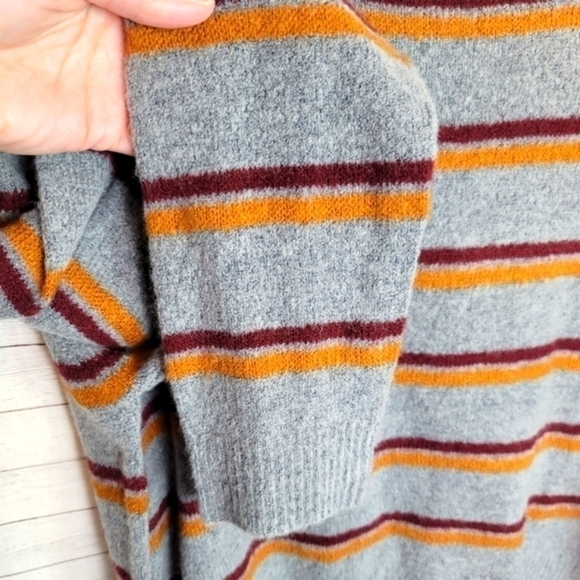 EMORY PARK AMELIA CROPPED PULLOVER, SZ MEDIUM - Picture 11 of 11